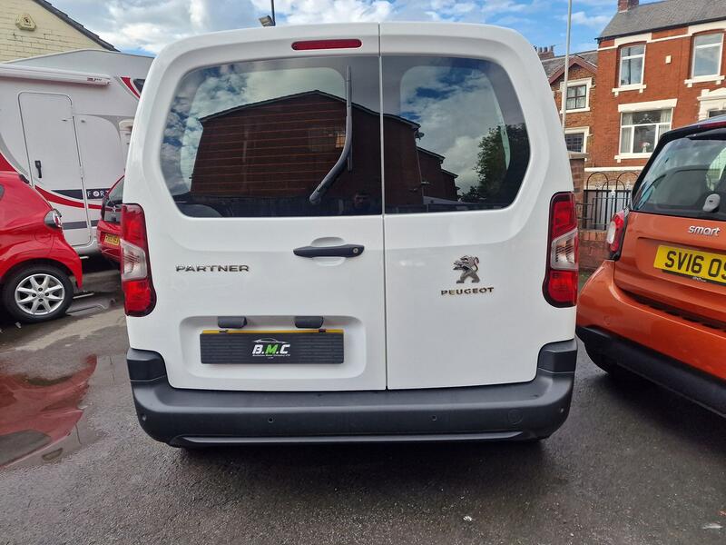 PEUGEOT PARTNER