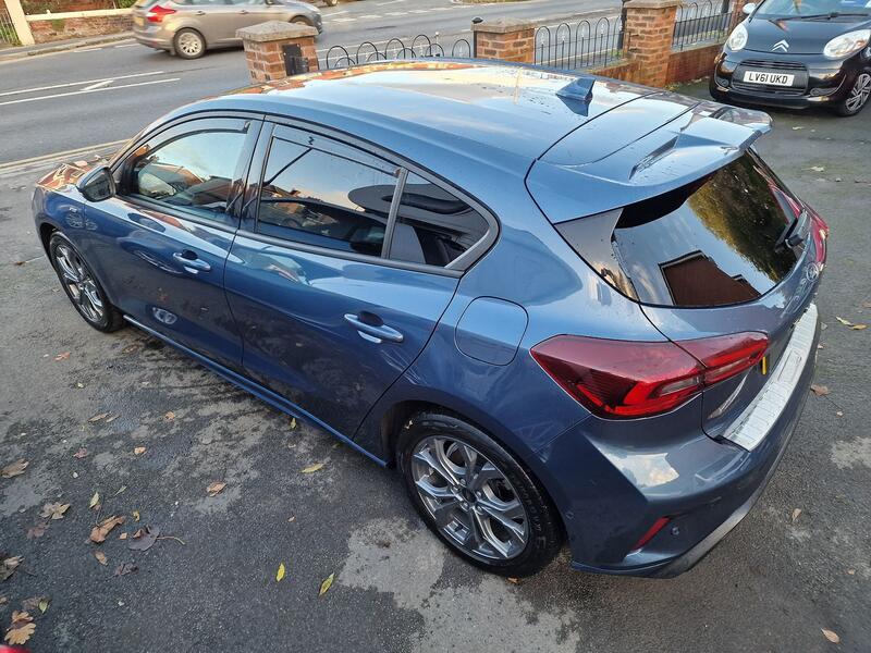 FORD FOCUS