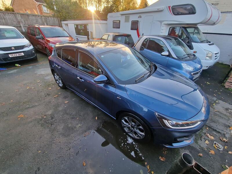 FORD FOCUS