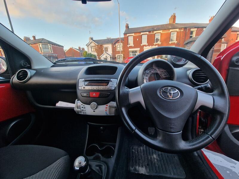 TOYOTA AYGO
