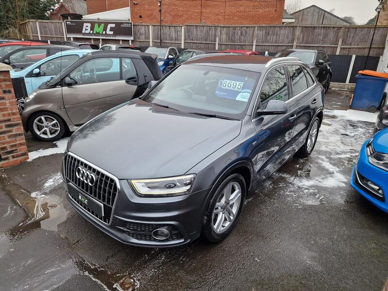AUDI Q3