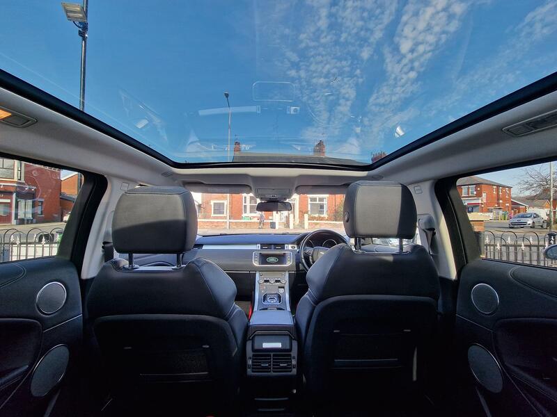 LAND ROVER RANGE ROVER EVOQUE
