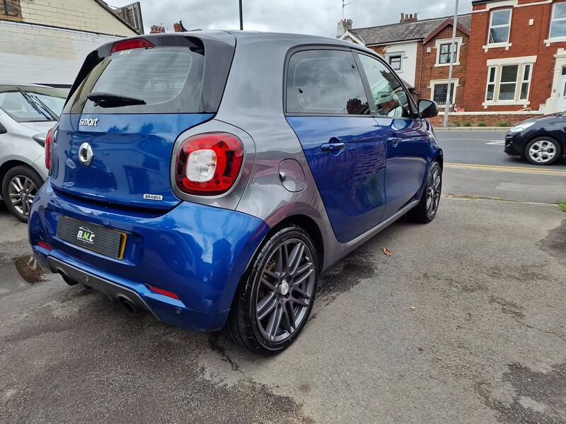 SMART FORFOUR
